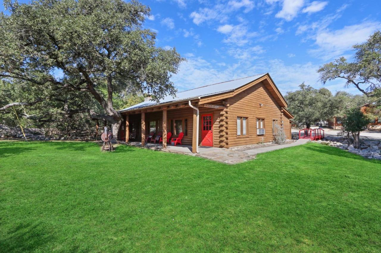 Wimberley Log Cabins Resort And Suites- Unit 4 Екстериор снимка