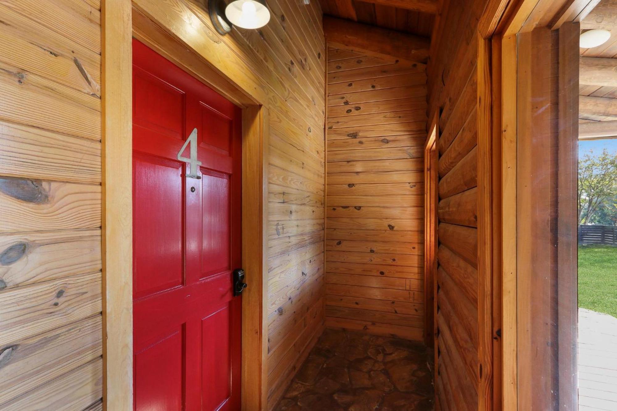 Wimberley Log Cabins Resort And Suites- Unit 4 Екстериор снимка
